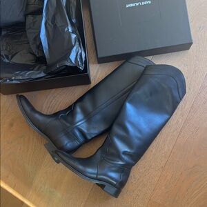 Saint Laurent Sleek Black Leather Boots